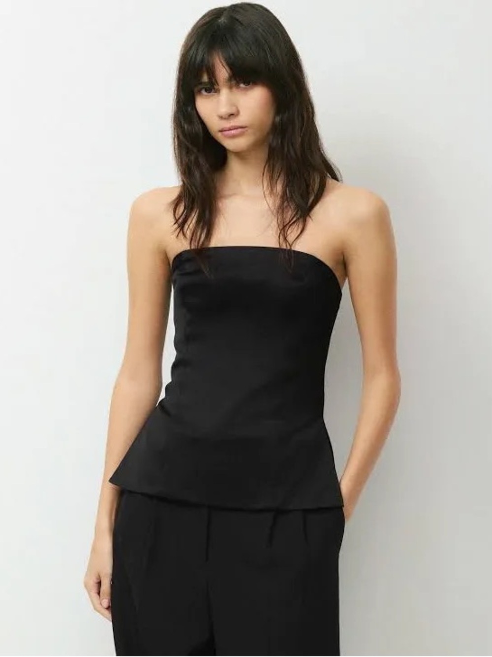 NWT Aritzia Wilfred Posh Tube Top - Black